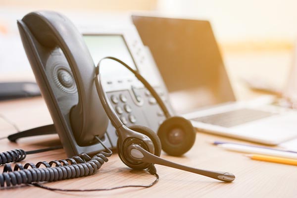 landline to VoIP in the UK - deskphone voip enabled